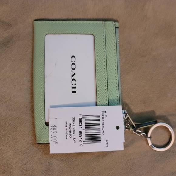 NWT...Coach ID card case - Picture 5 of 5